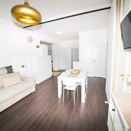 Toi Maison * Syracuse